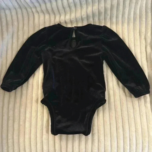 Old Navy - LIKE NEW - long sleeve velour dress up onesie top/shirt. Size 6-12 mo - Picture 3 of 3